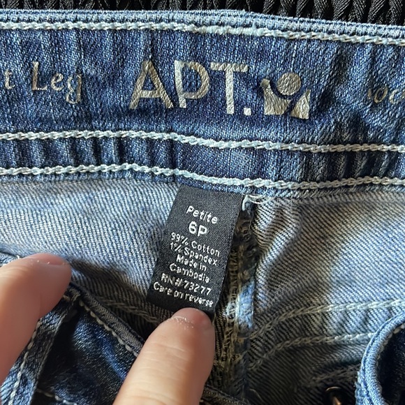 Apt 9 Jeans - sz 6 Petite - Picture 5 of 7